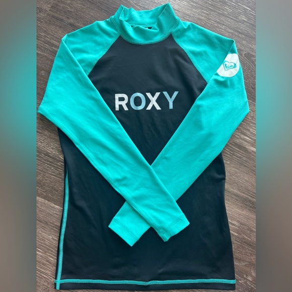 Roxy Women’s Rash Guard Size Small - Picture 9 of 9
